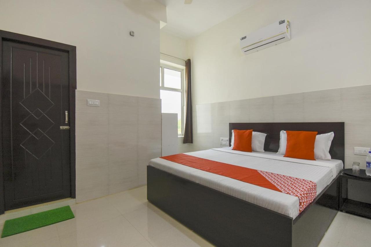 Flagship 75751 Hotel Surya Bahadrabad Exteriér fotografie
