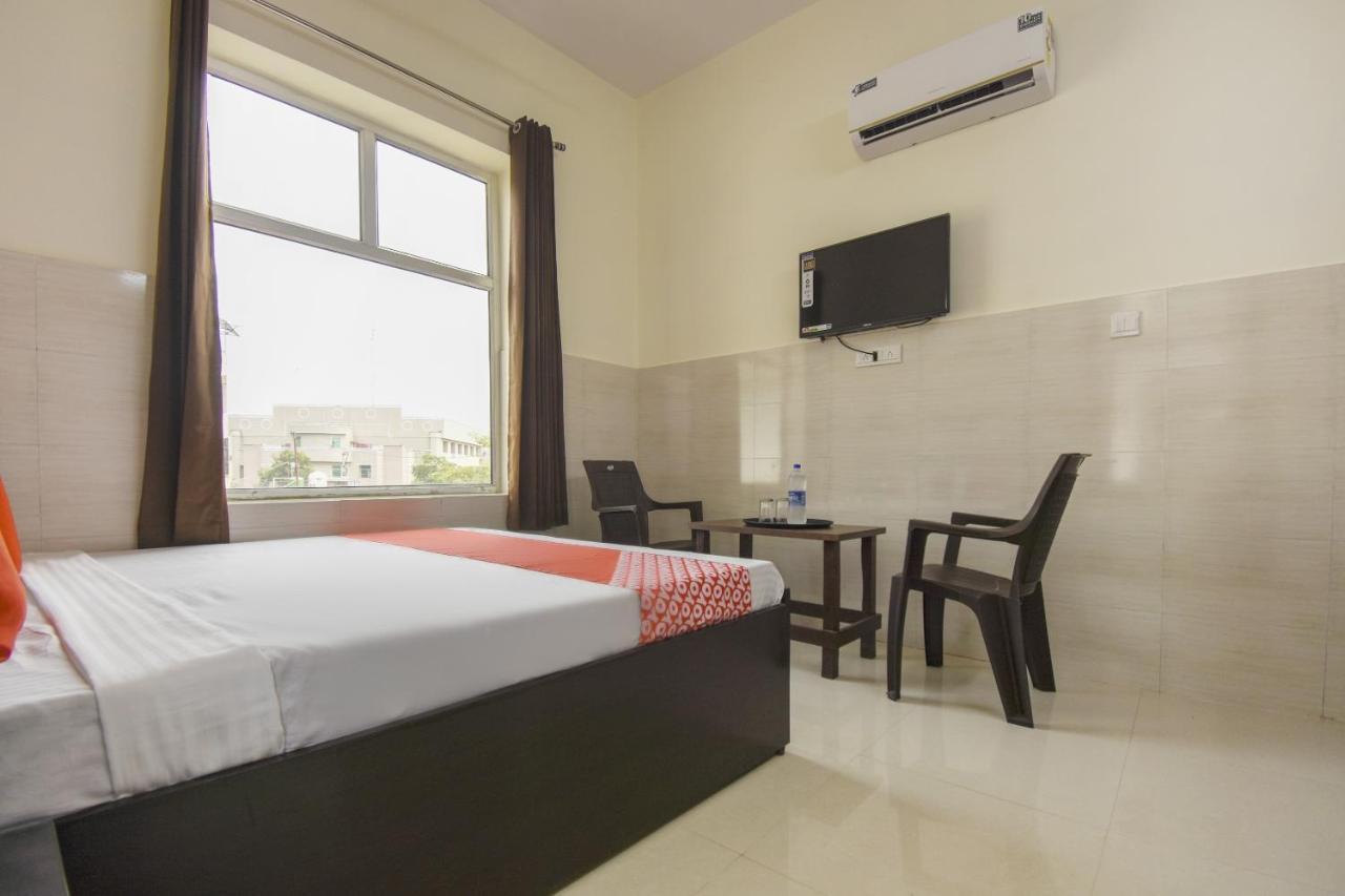 Flagship 75751 Hotel Surya Bahadrabad Exteriér fotografie